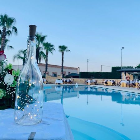 Villaggio Turistico Malibuu Мандурия Екстериор снимка